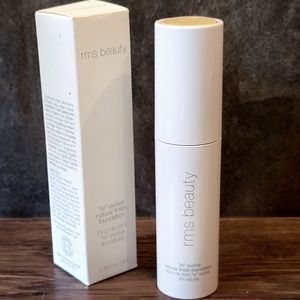 RMS beauty "re" evolve natural finish foundation 22